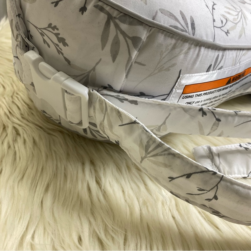 NWT Boppy : gray cream leaf print maternity uplift nursing breastfeeding pillow - Picture 6 of 13